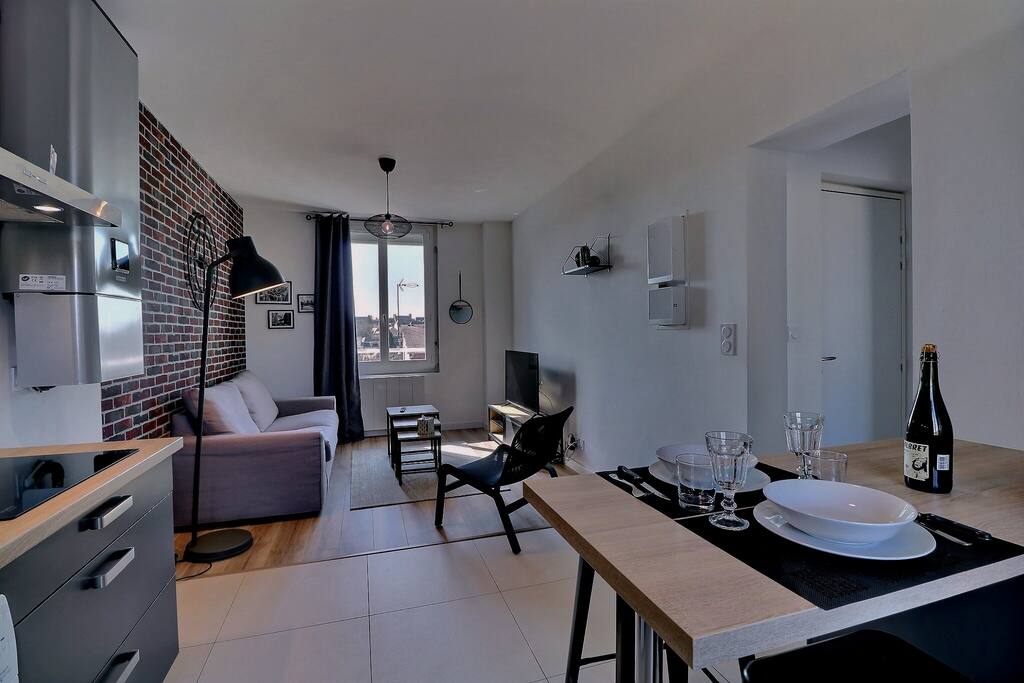 3f74928d-f8fd-43ce-a10f-a48a721dae8a