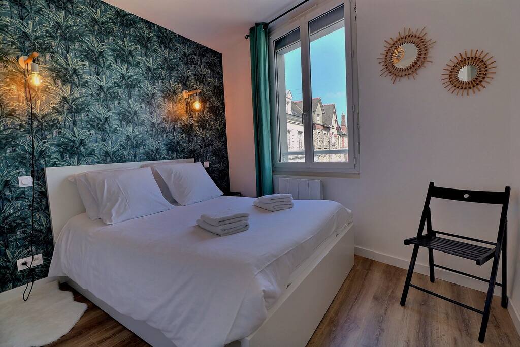 b9bbc084-ffac-43e7-80e0-71ebdd41b210